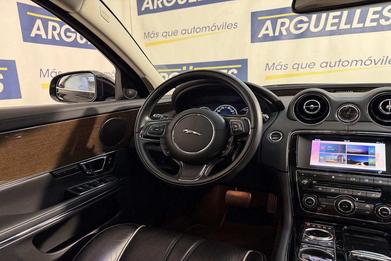 Jaguar XJ 3.0 V6 Luxury 300cv AUT