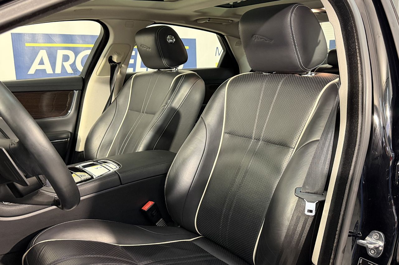 Jaguar XJ 3.0 V6 Luxury 300cv AUT