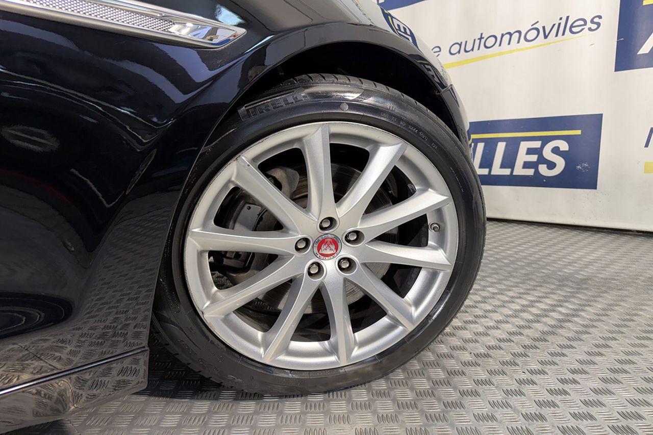 Jaguar XJ 3.0 V6 Luxury 300cv AUT
