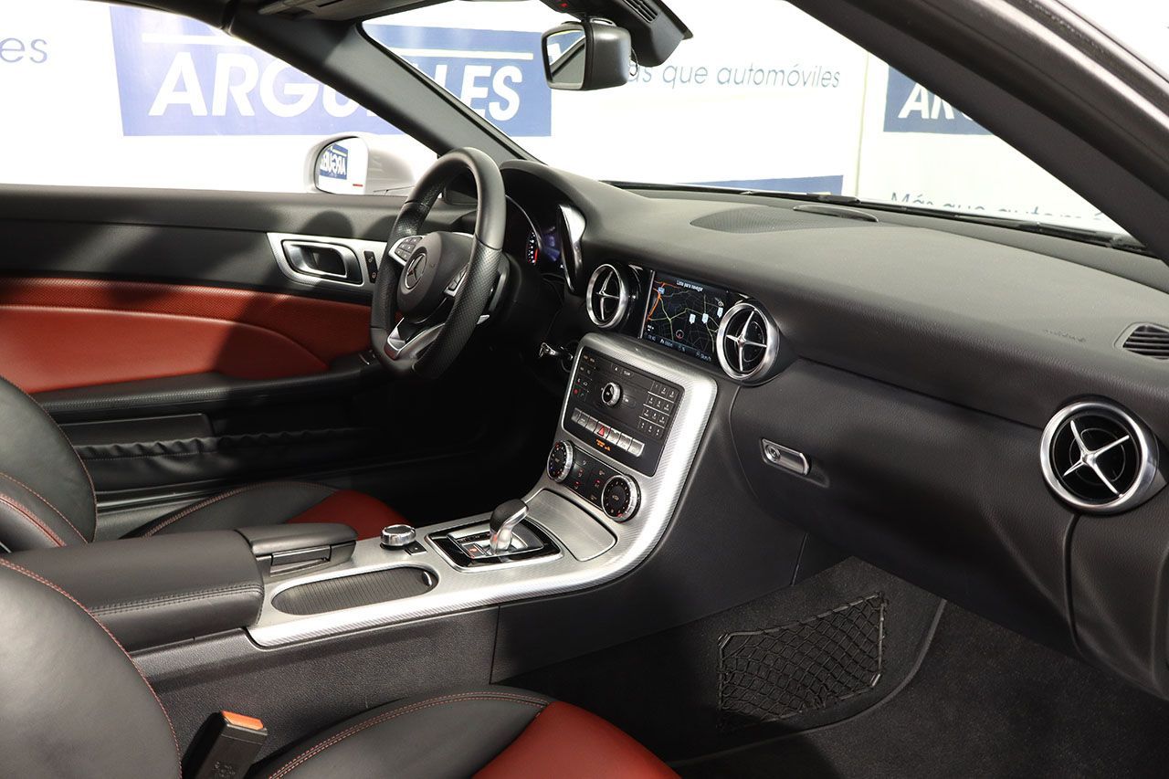 Mercedes Benz SLC 300 245cv