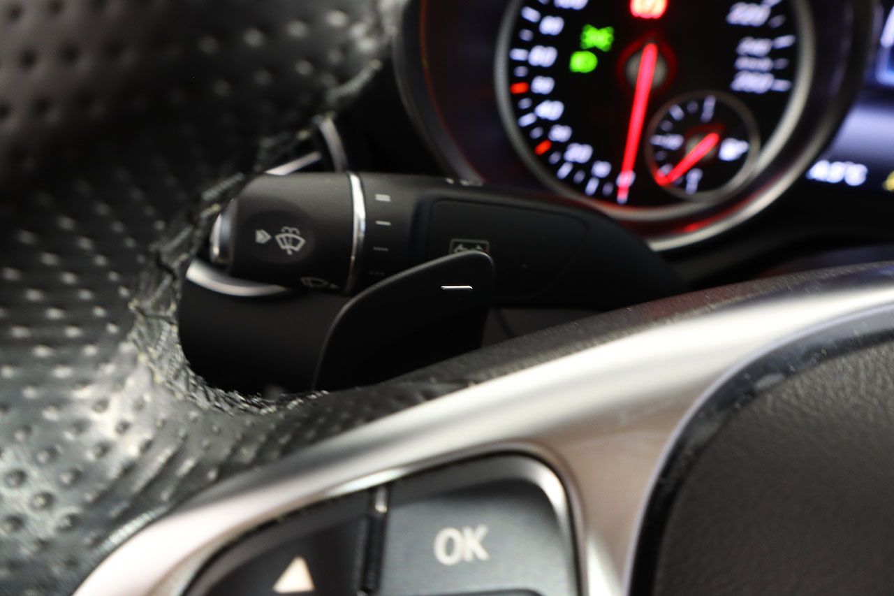 Mercedes Benz SLC 300 245cv