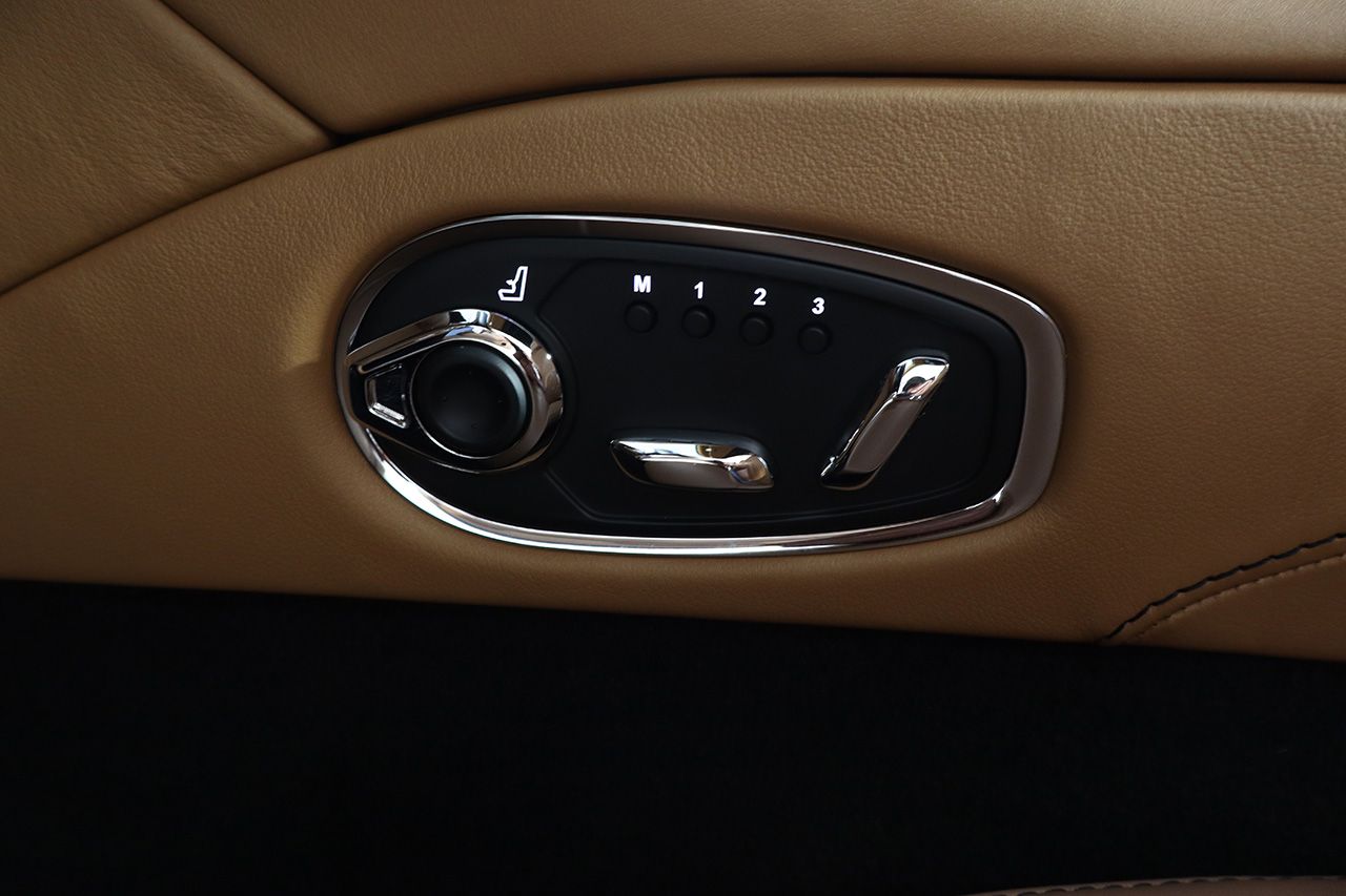Aston Martin DB11 Volante 510cv