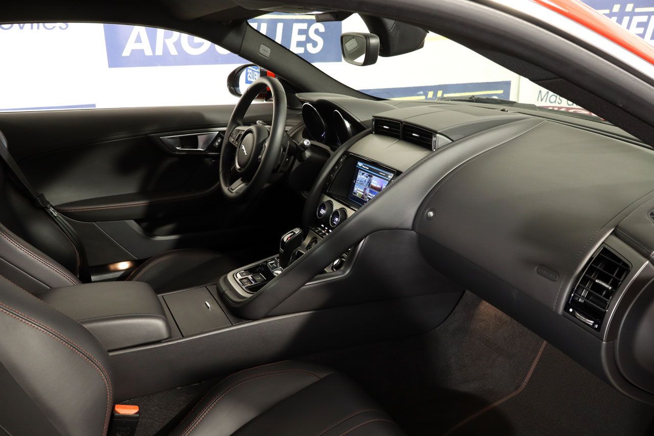 Jaguar F TYPE Coupe 3.0 V6 Auto 340cv