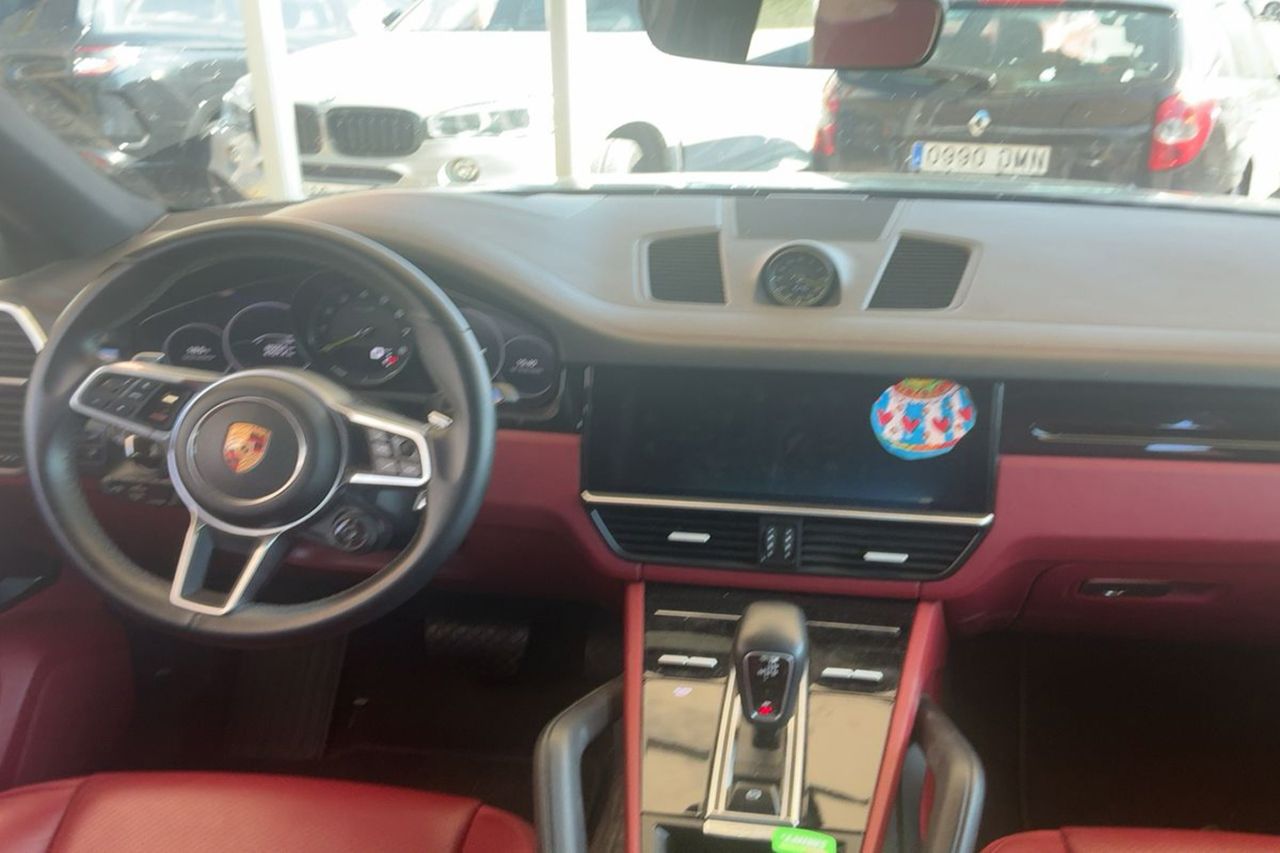 Porsche Cayenne Coupe Cayenne E Hybrid 462cv