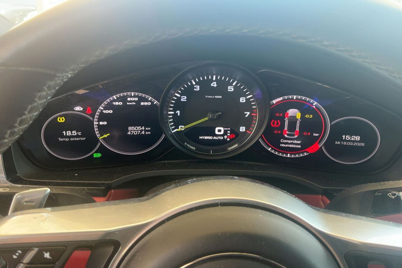 Porsche Cayenne Coupe Cayenne E Hybrid 462cv