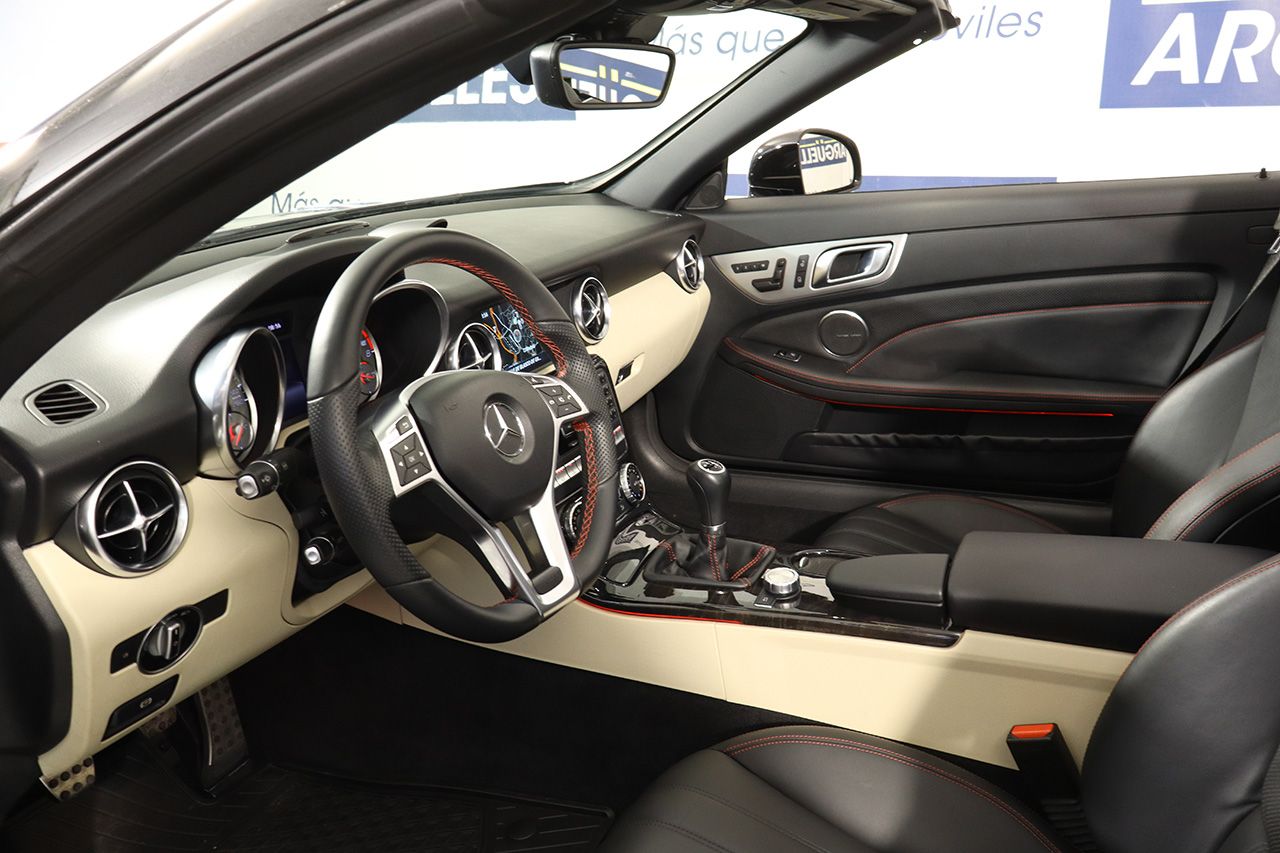 Mercedes Benz SLK 250 AMG Line 205cv