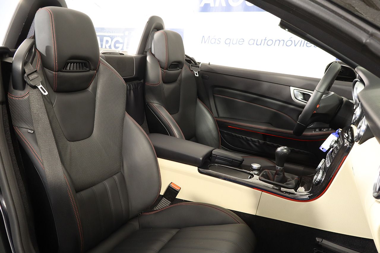 Mercedes Benz SLK 250 AMG Line 205cv