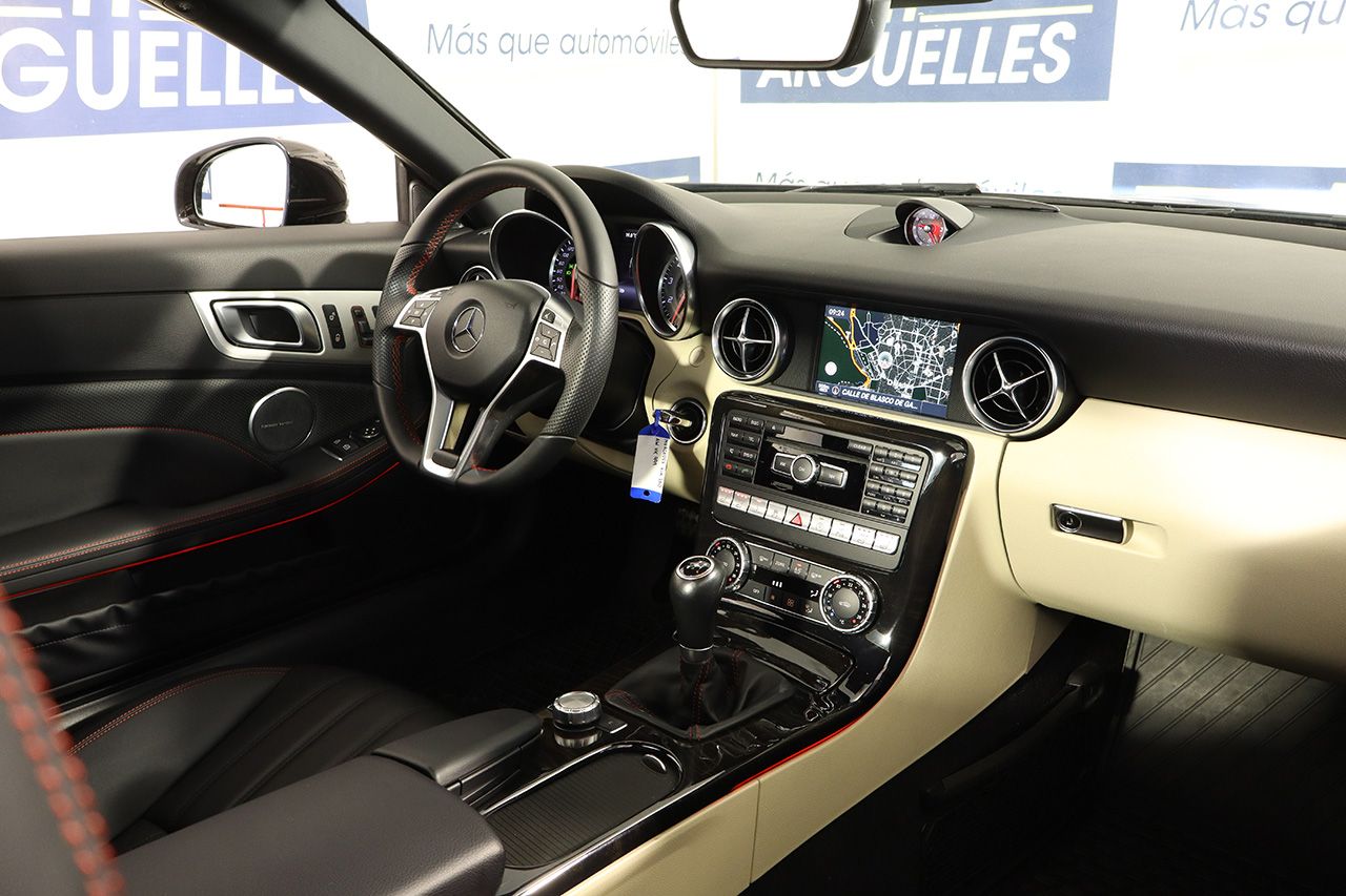 Mercedes Benz SLK 250 AMG Line 205cv