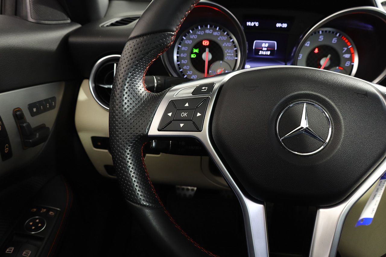 Mercedes Benz SLK 250 AMG Line 205cv