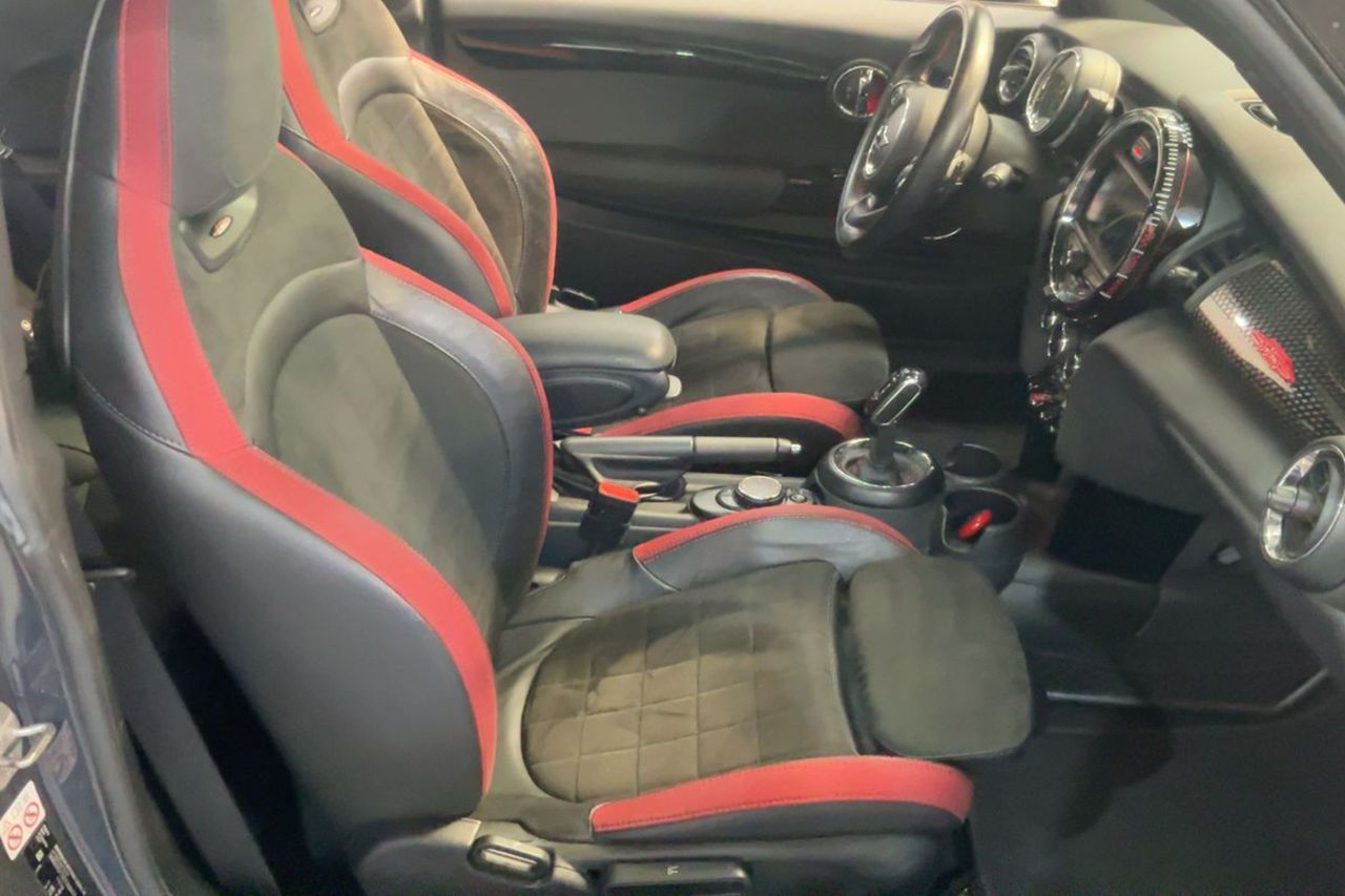 MINI Cooper John Cooper Works Performance 231cv AUT