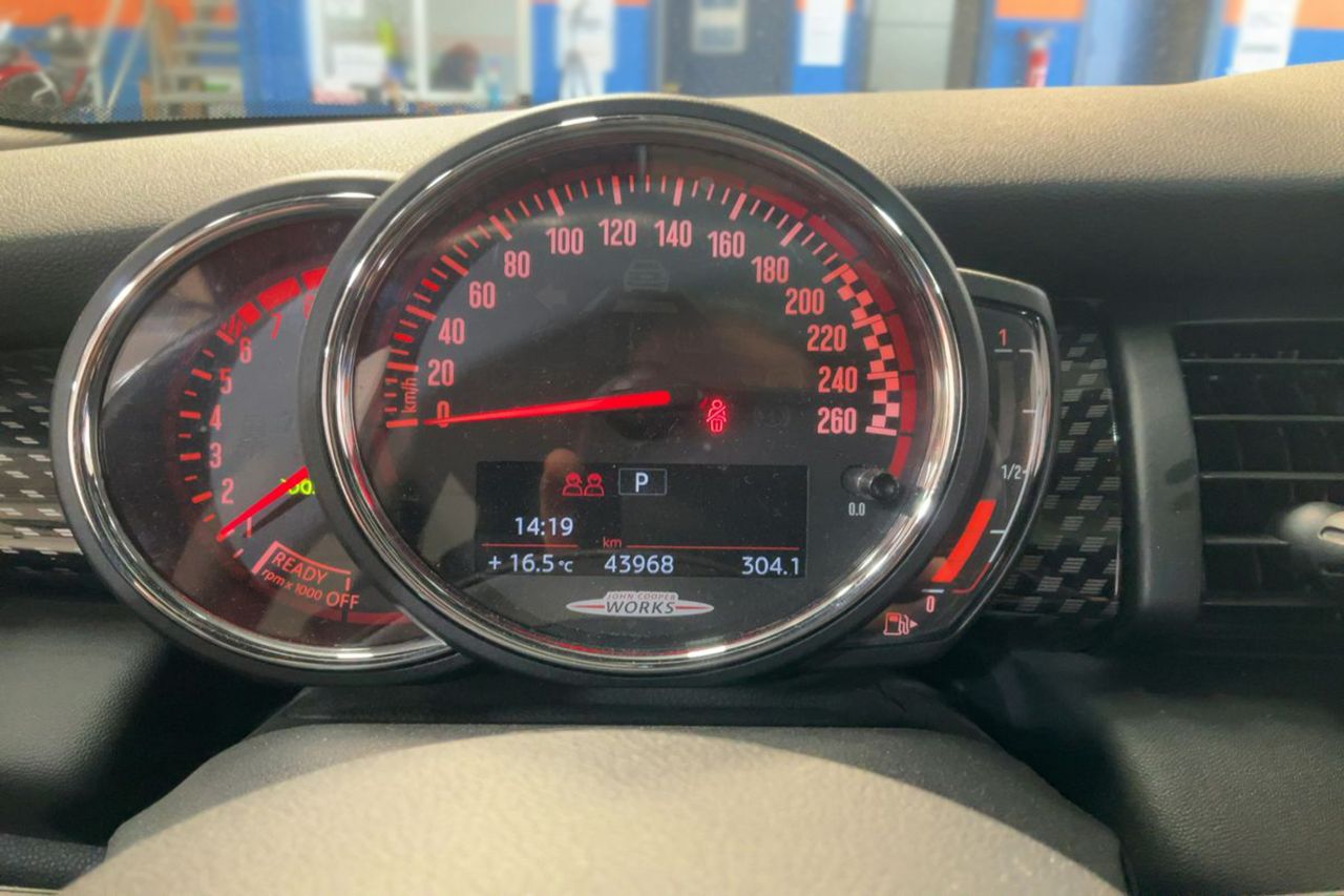 MINI Cooper John Cooper Works Performance 231cv AUT