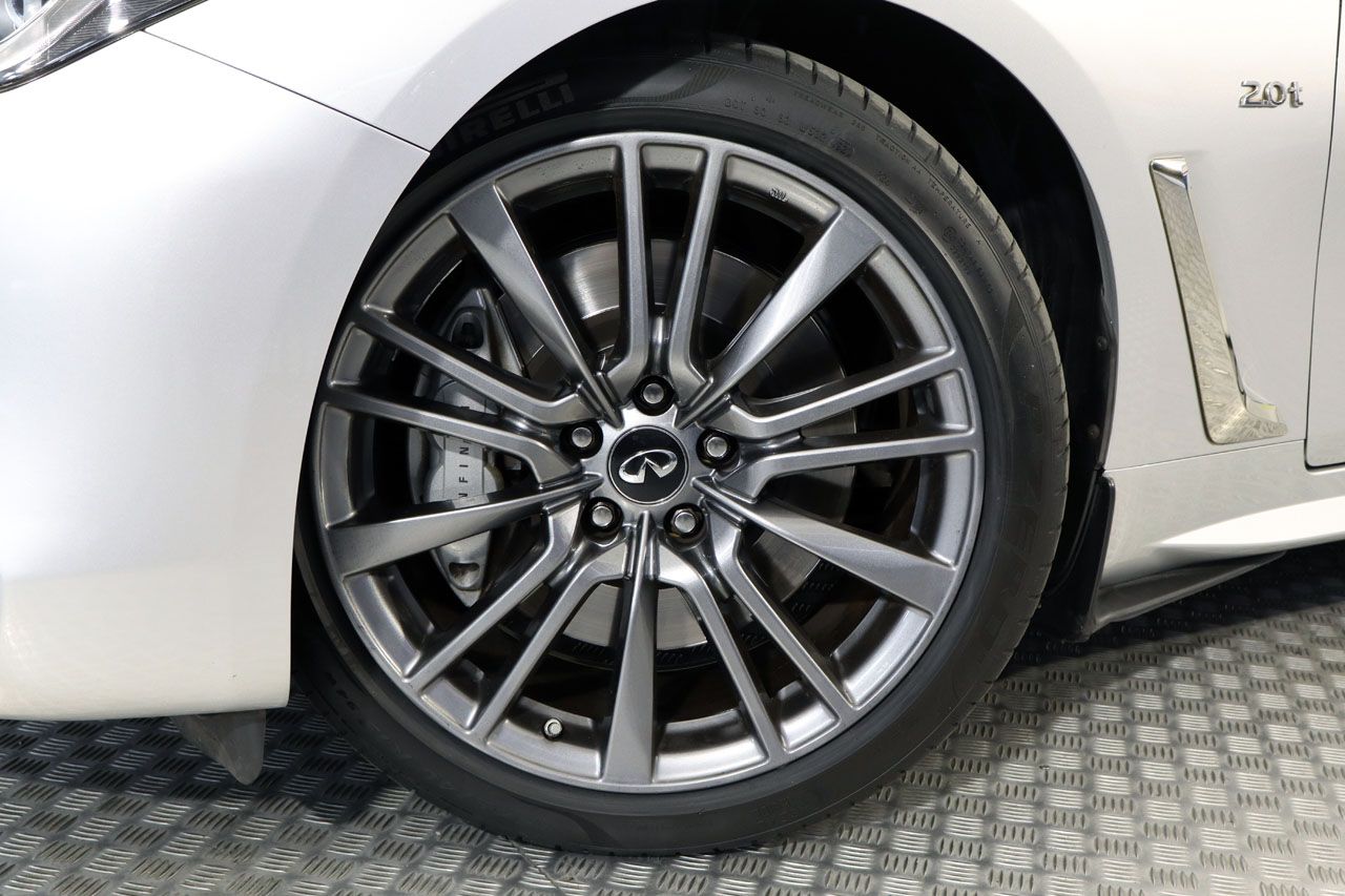 Infiniti Q60 2.0 Coupe Premium 211cv