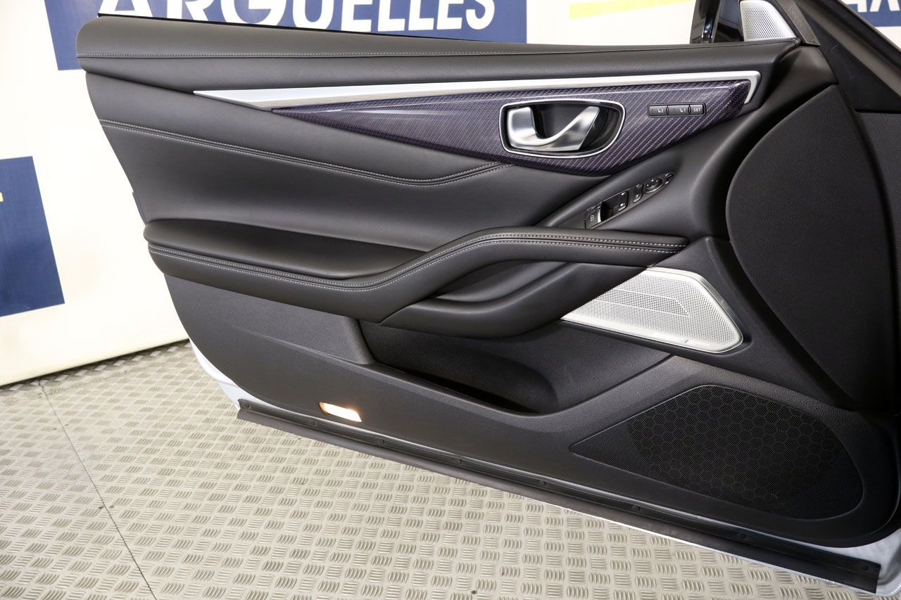 Infiniti Q60 2.0 Coupe Premium 211cv