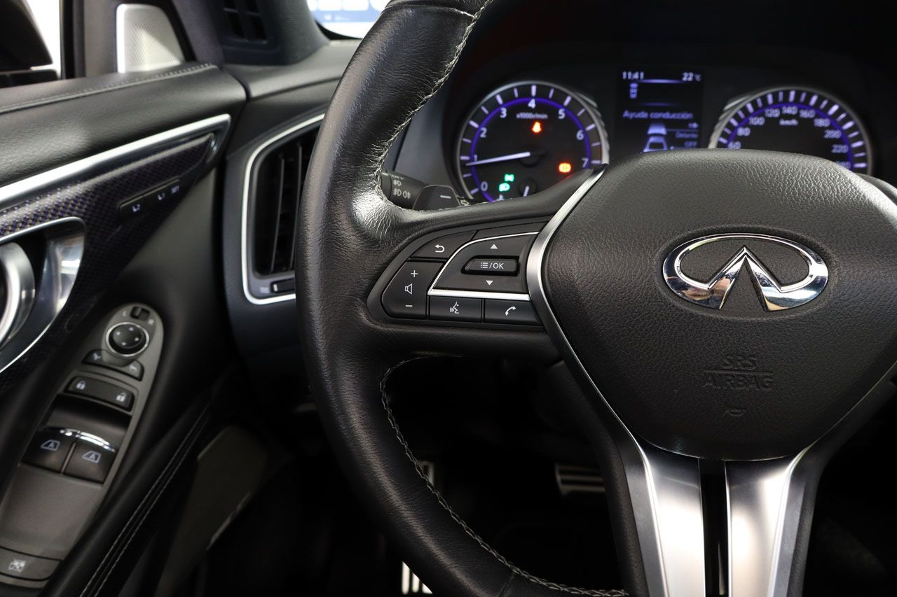 Infiniti Q60 2.0 Coupe Premium 211cv