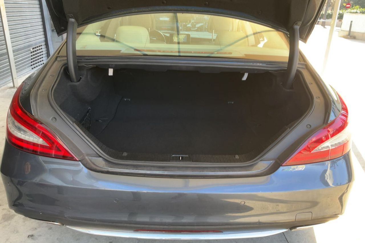 Mercedes Benz Clase CLS 400 AMG Line 333cv