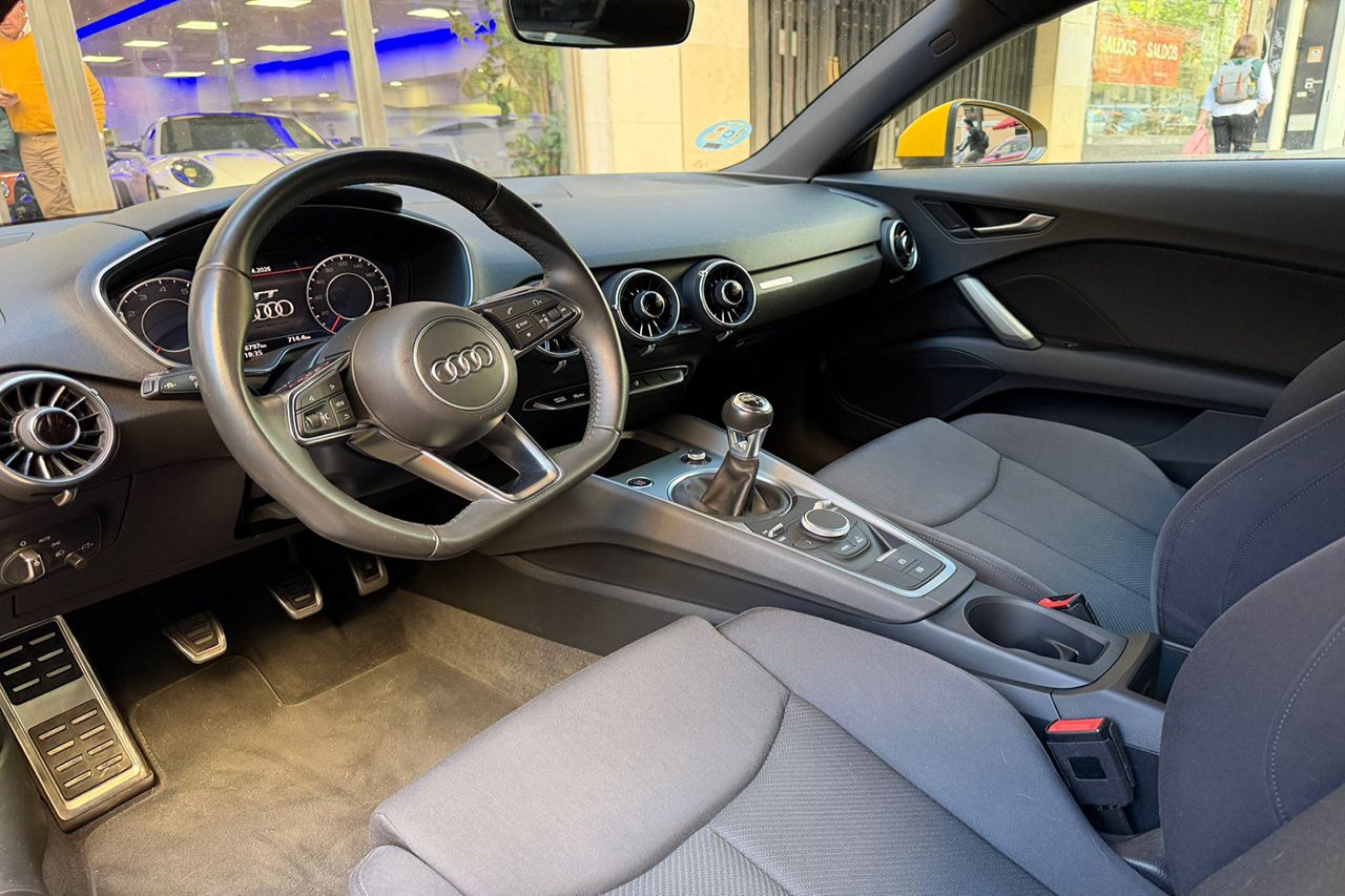 Audi TT Coupe 45 TFSI S Line Edition 245cv Manual