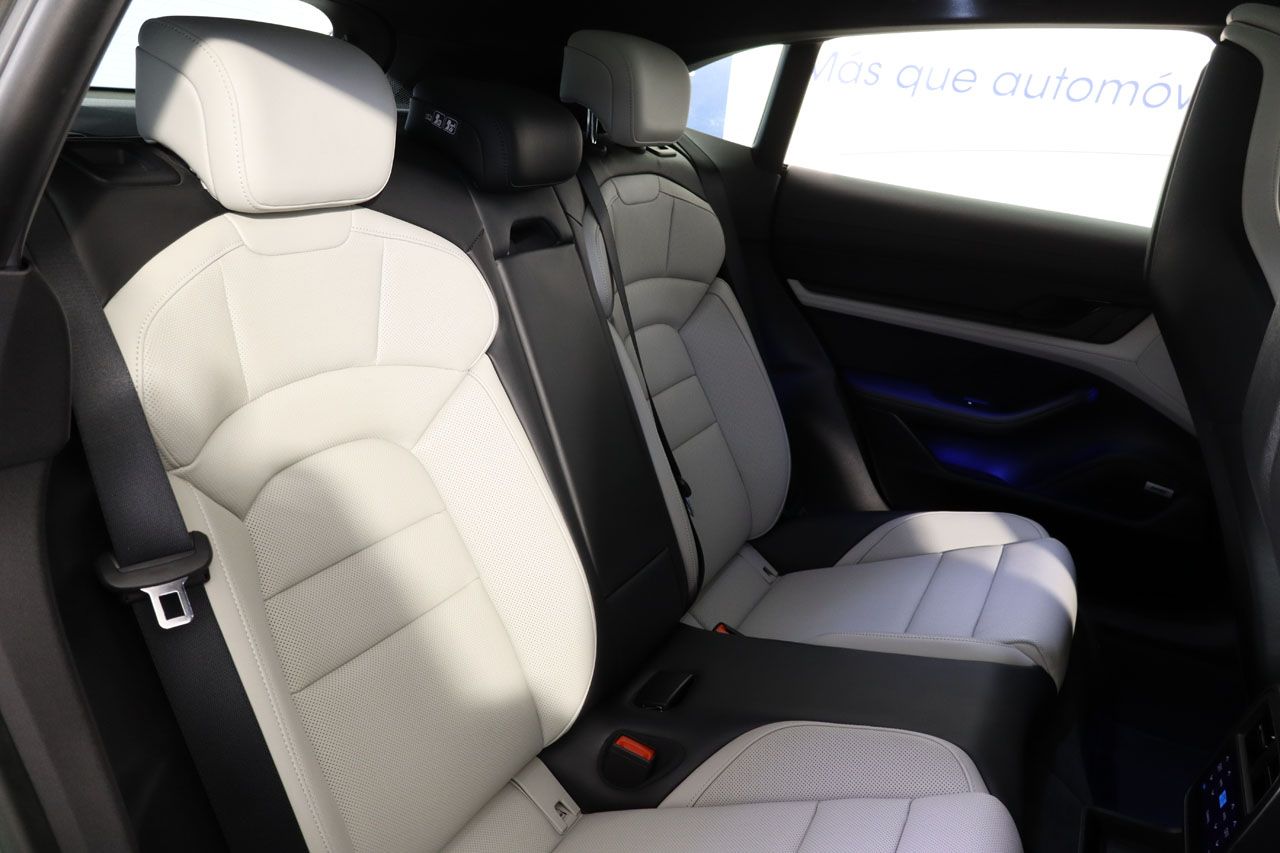 Porsche Taycan Sport Turismo 476cv