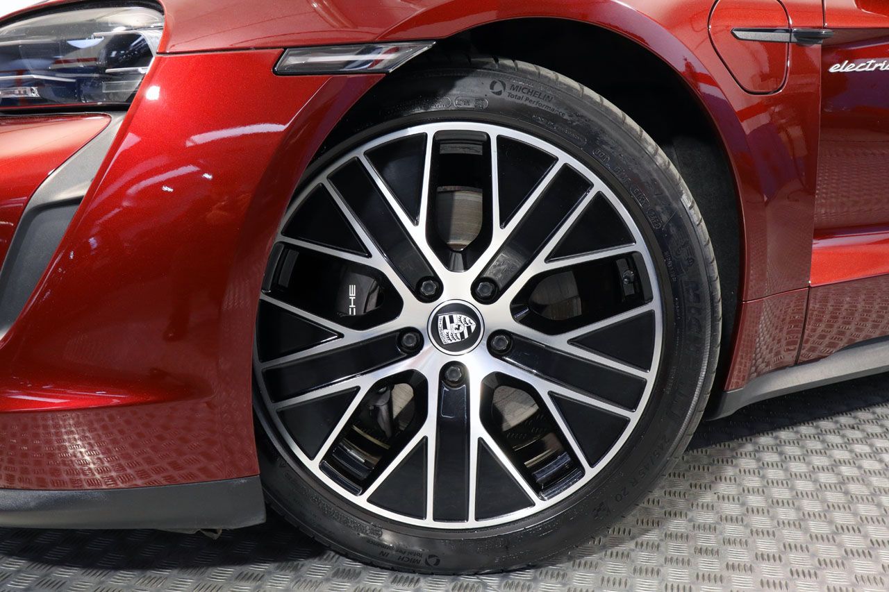 Porsche Taycan Sport Turismo 476cv