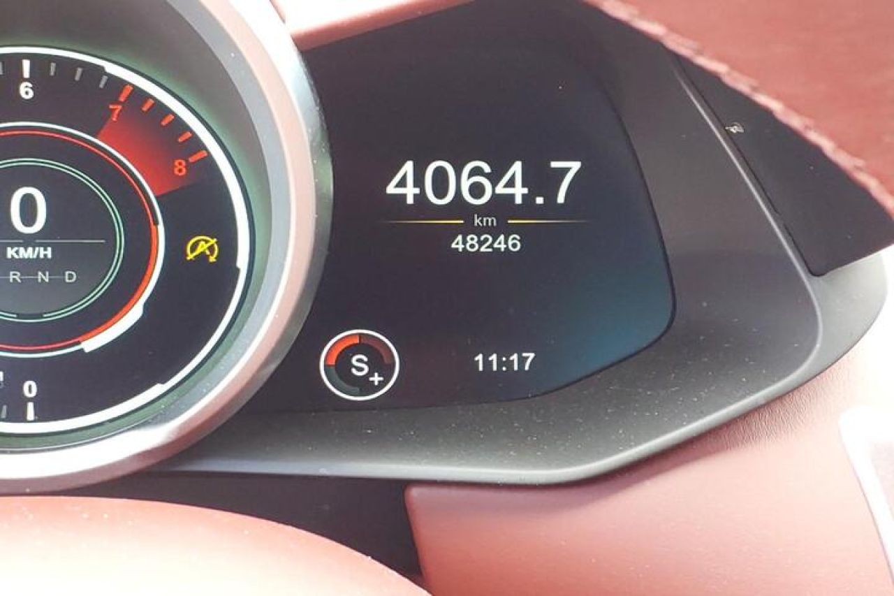 Aston Martin Vantage 4.0 V8 Roadster 510cv