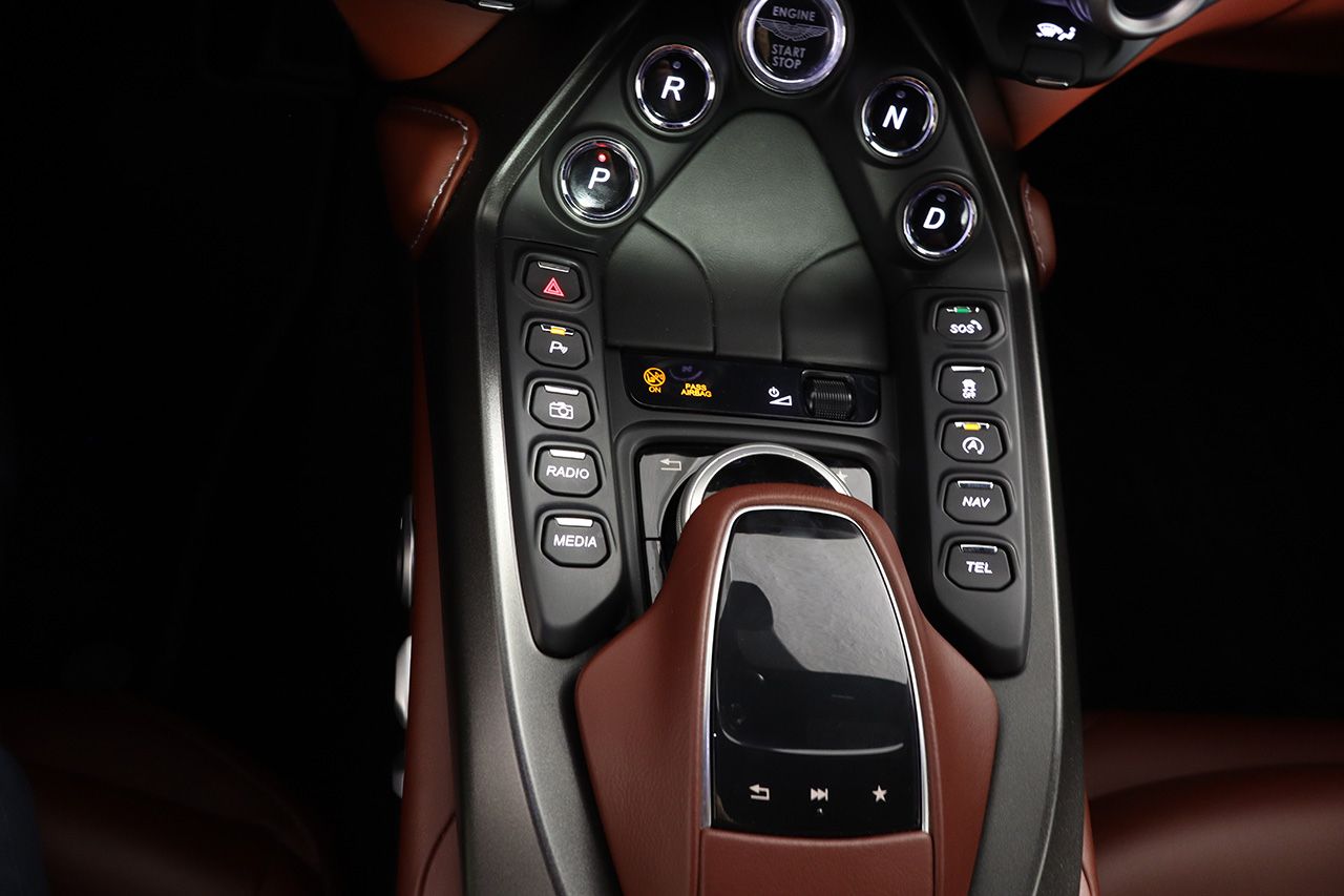 Aston Martin Vantage 4.0 V8 Roadster 510cv