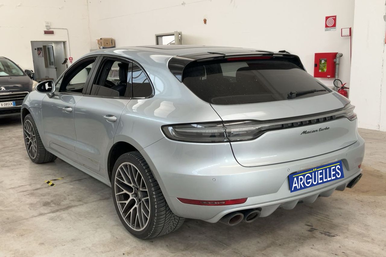 Porsche Macan Turbo SportDesign 440cv