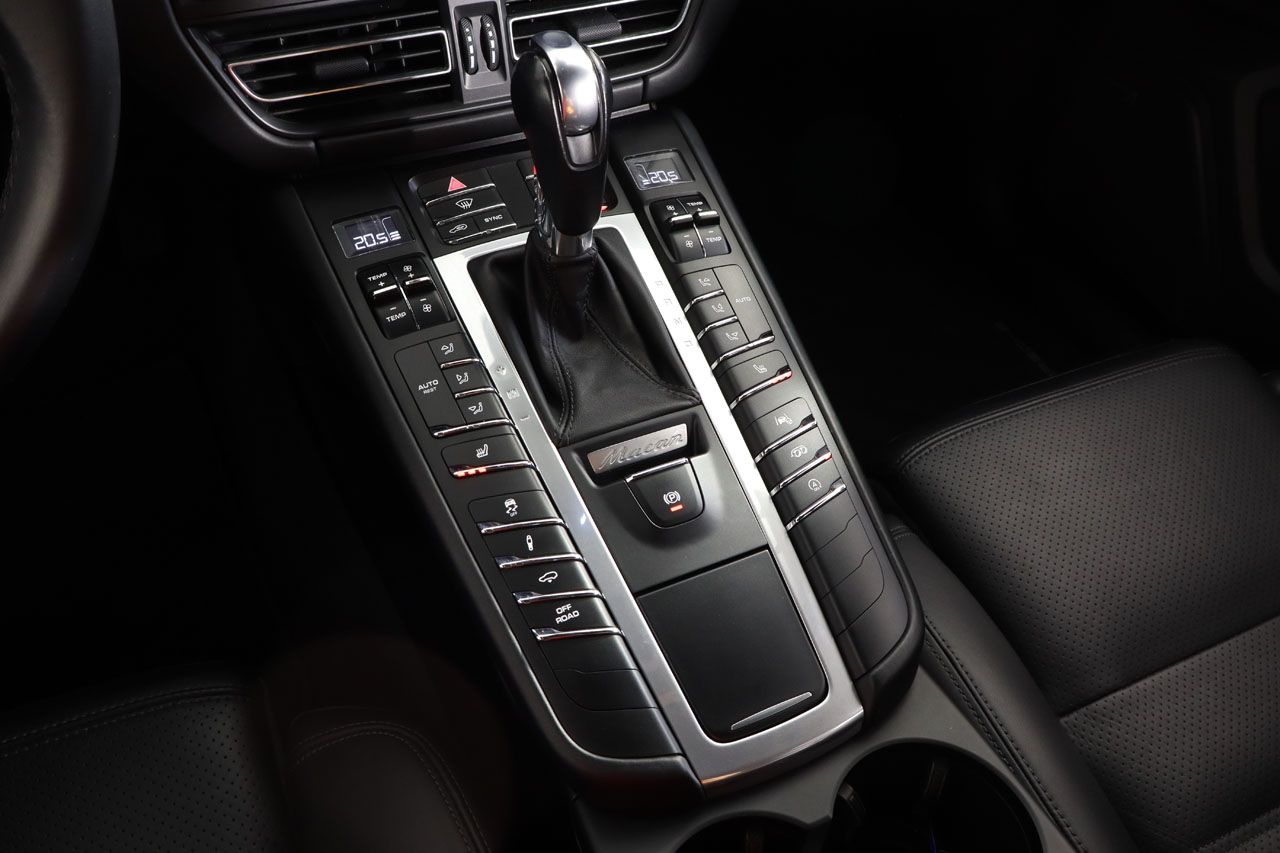 Porsche Macan Turbo SportDesign 440cv