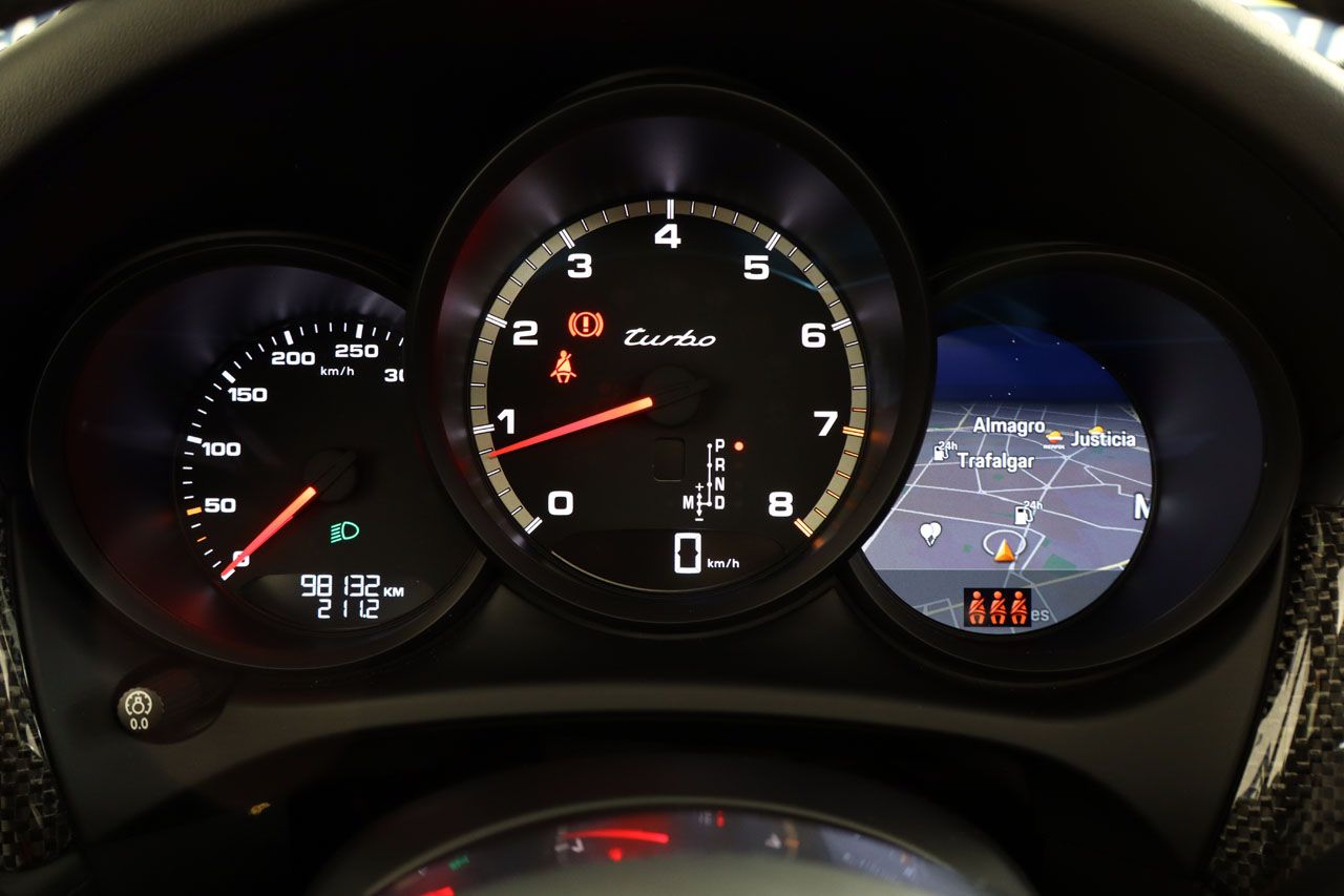 Porsche Macan Turbo SportDesign 440cv