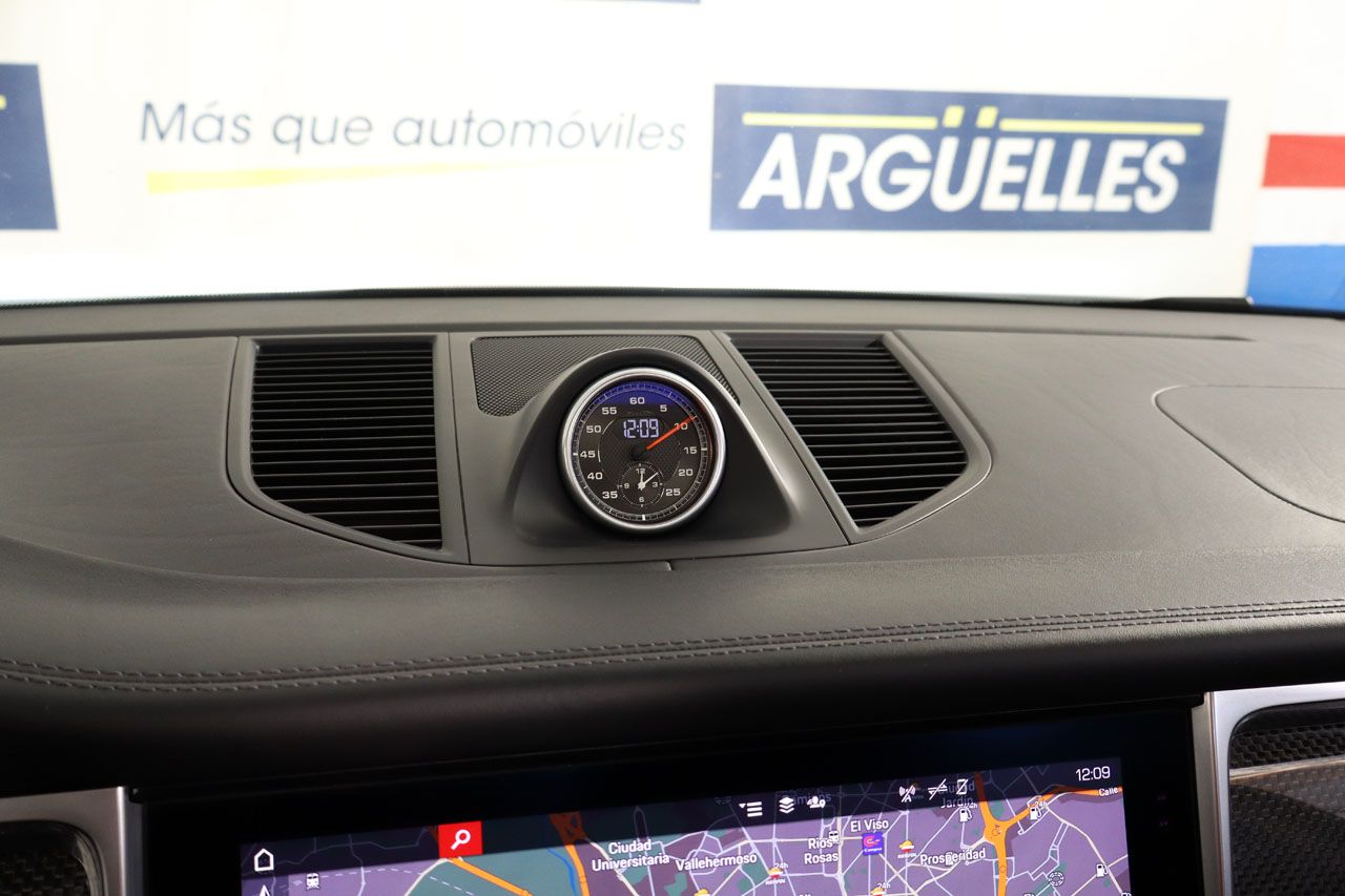 Porsche Macan Turbo SportDesign 440cv