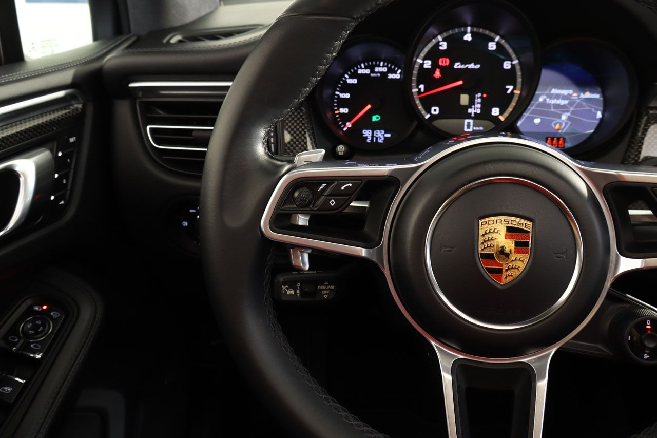 Porsche Macan Turbo SportDesign 440cv