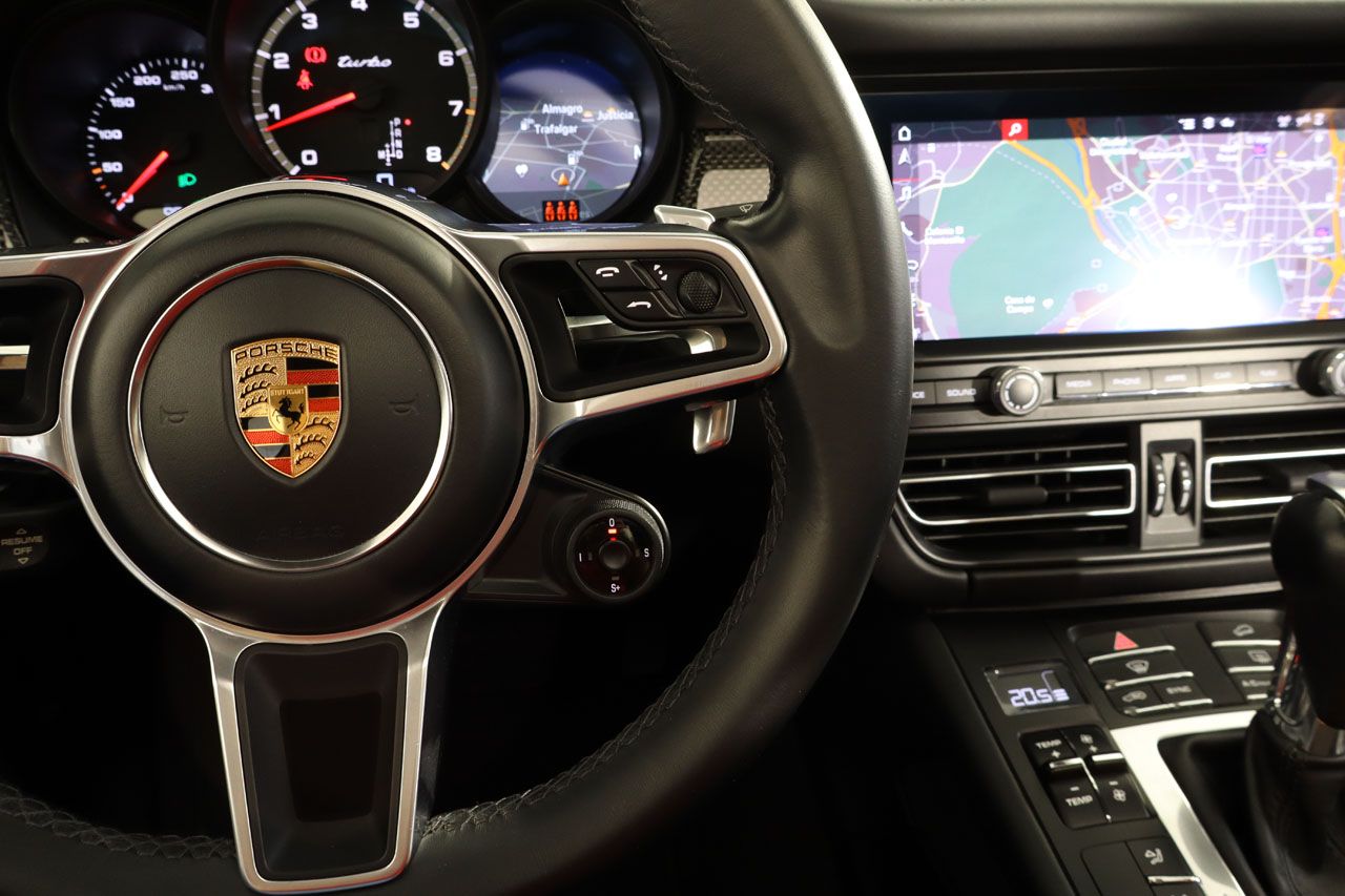 Porsche Macan Turbo SportDesign 440cv