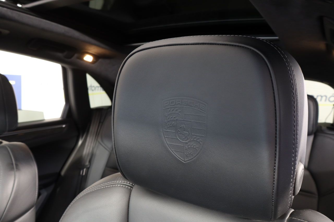 Porsche Macan Turbo SportDesign 440cv