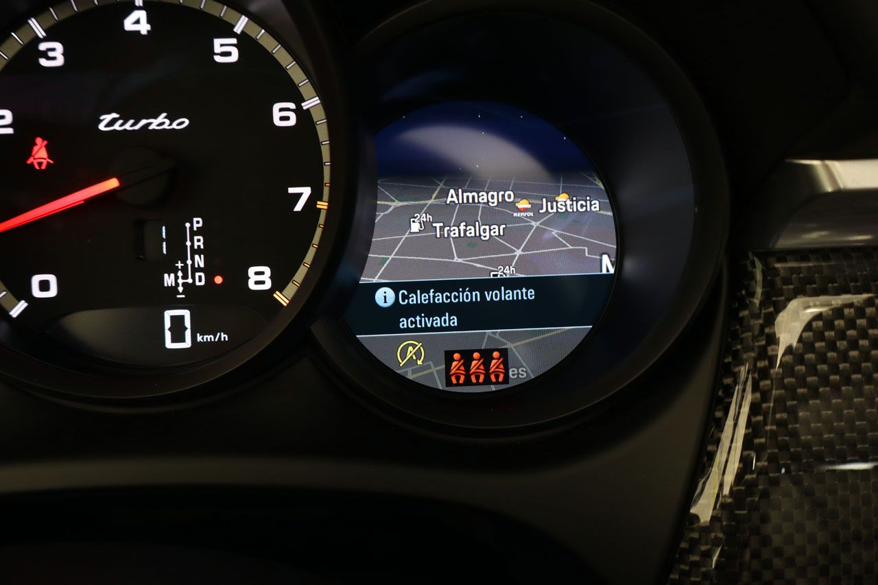 Porsche Macan Turbo SportDesign 440cv