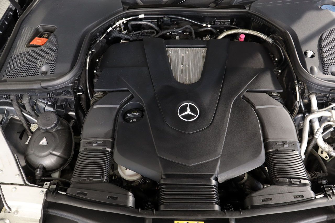 Mercedes Benz E 400 Coupe AMG Line Premium Plus 4Matic 333cv