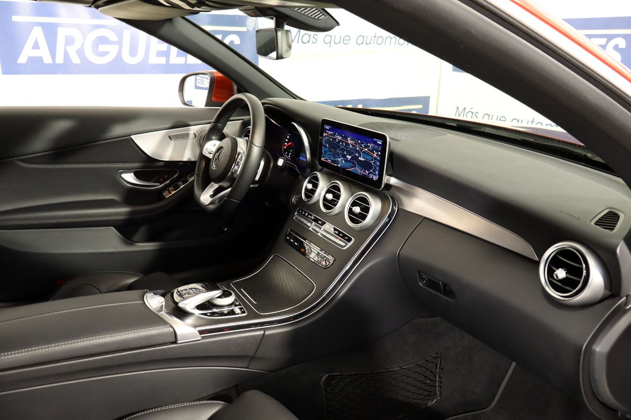 Mercedes Benz Clase C 200 Cabrio AMG Line 197cv
