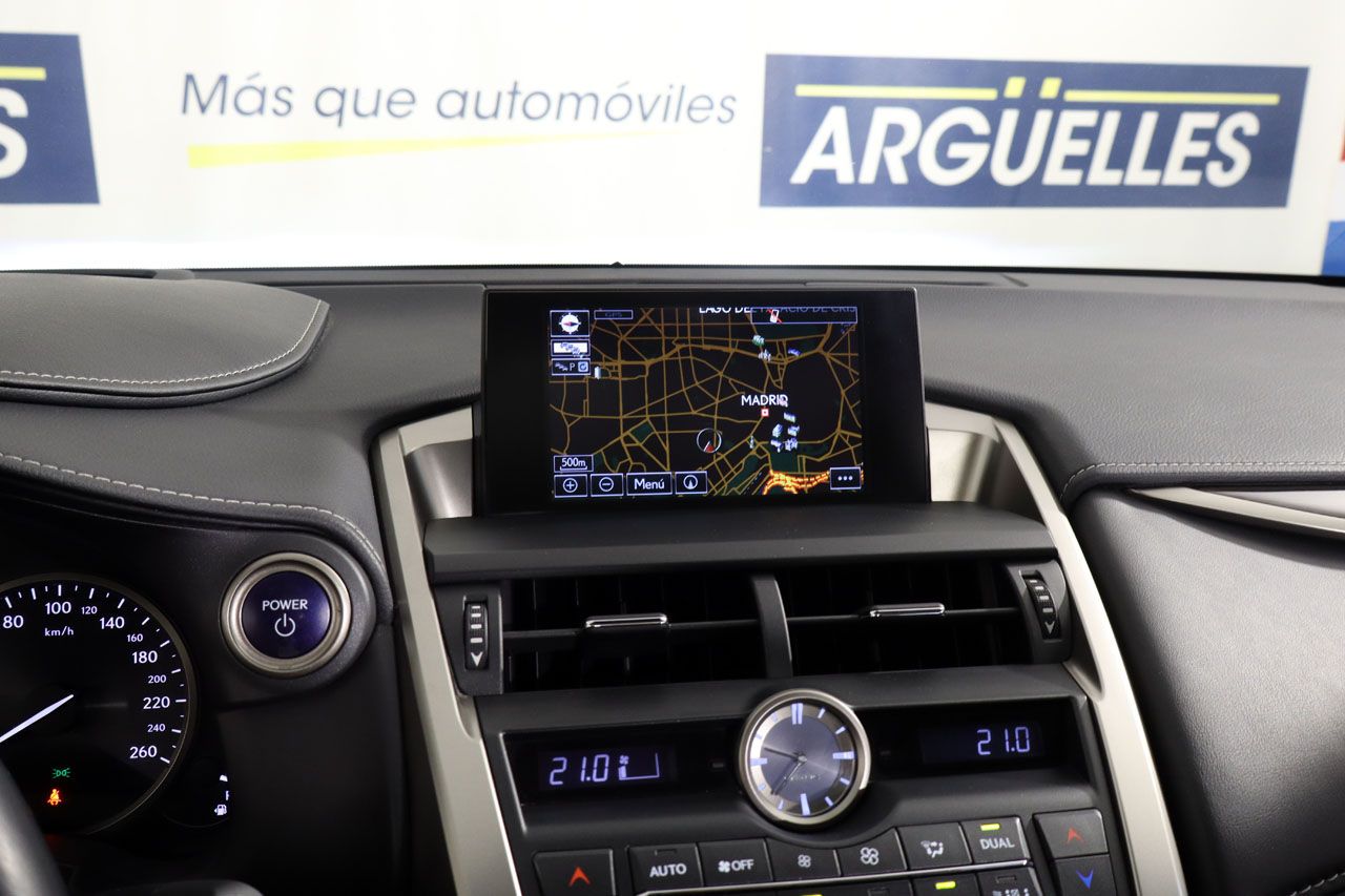 Lexus NX 300h Luxury 4WD 197cv