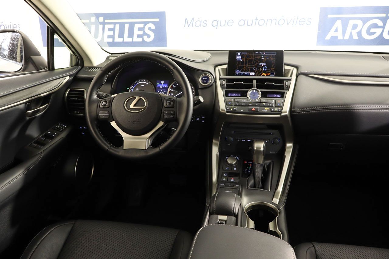 Lexus NX 300h Luxury 4WD 197cv