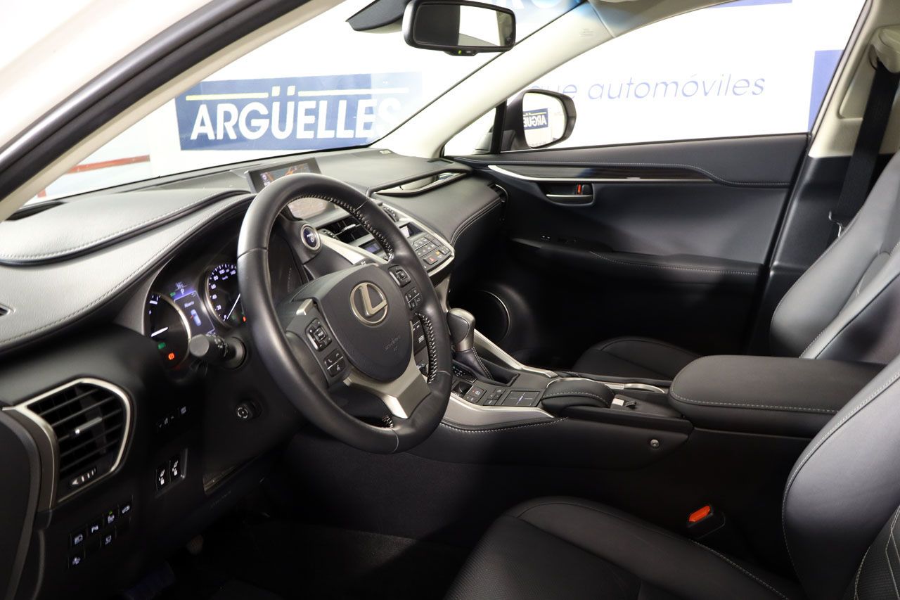 Lexus NX 300h Luxury 4WD 197cv