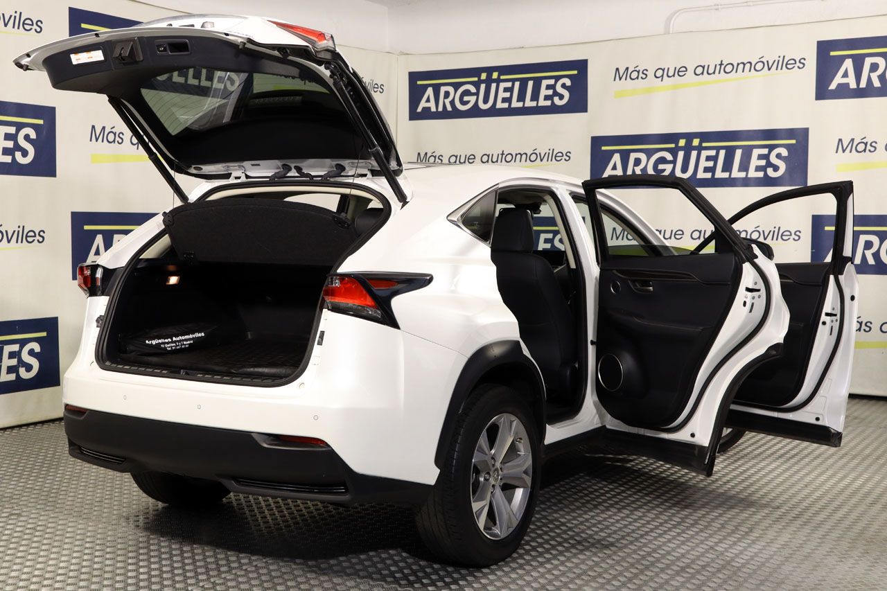 Lexus NX 300h Luxury 4WD 197cv
