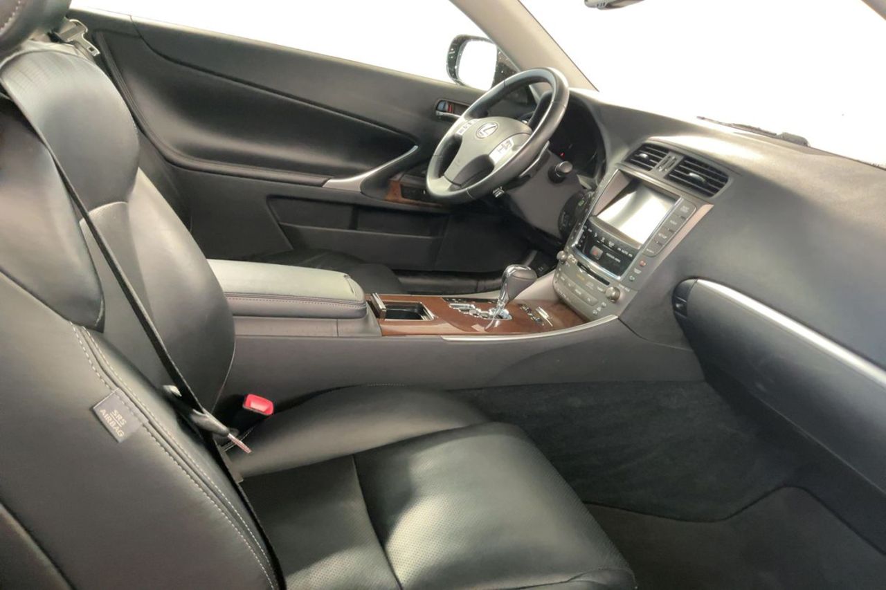 Lexus IS 250 C V6 Luxury AUT 208cv 52097kms