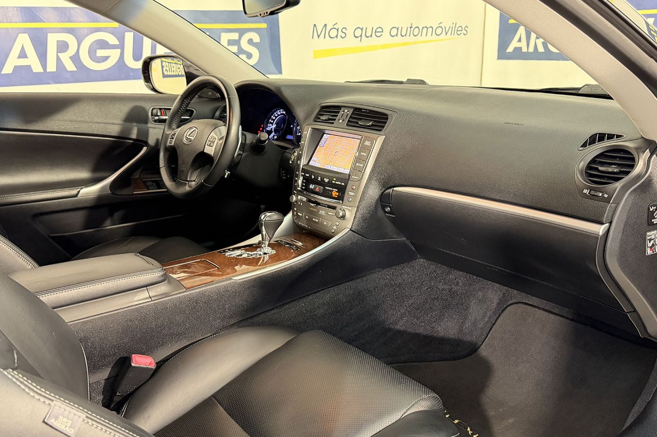 Lexus IS 250 C V6 Luxury AUT 208cv 52097kms