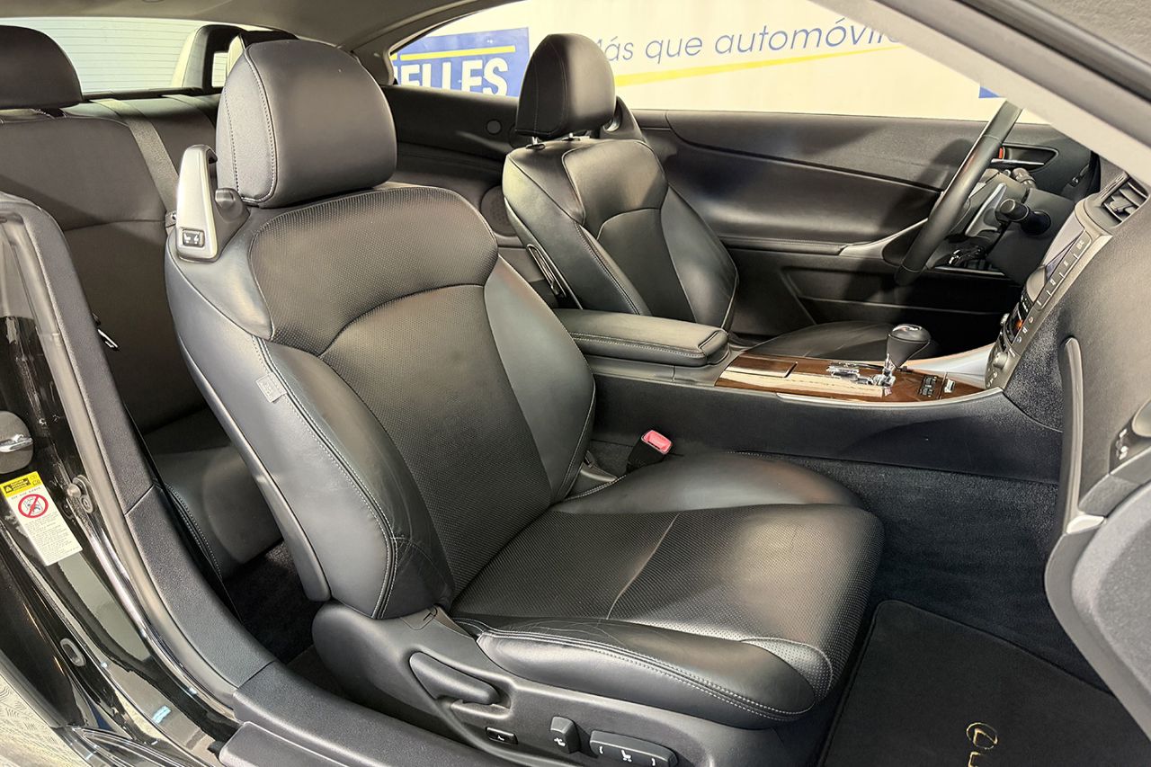 Lexus IS 250 C V6 Luxury AUT 208cv 52097kms