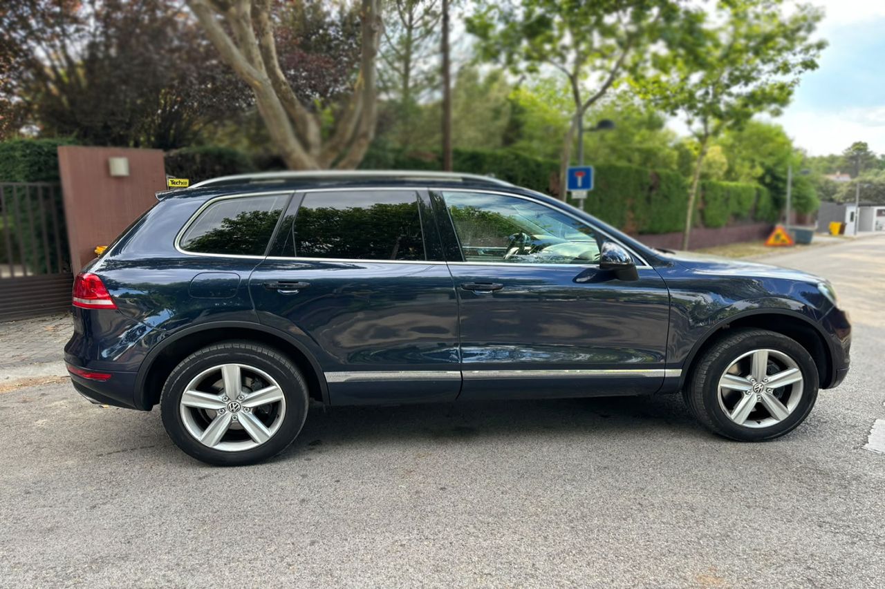 Volkswagen Touareg 3.0 V6 TSI Hybrid 379cv Tiptronic
