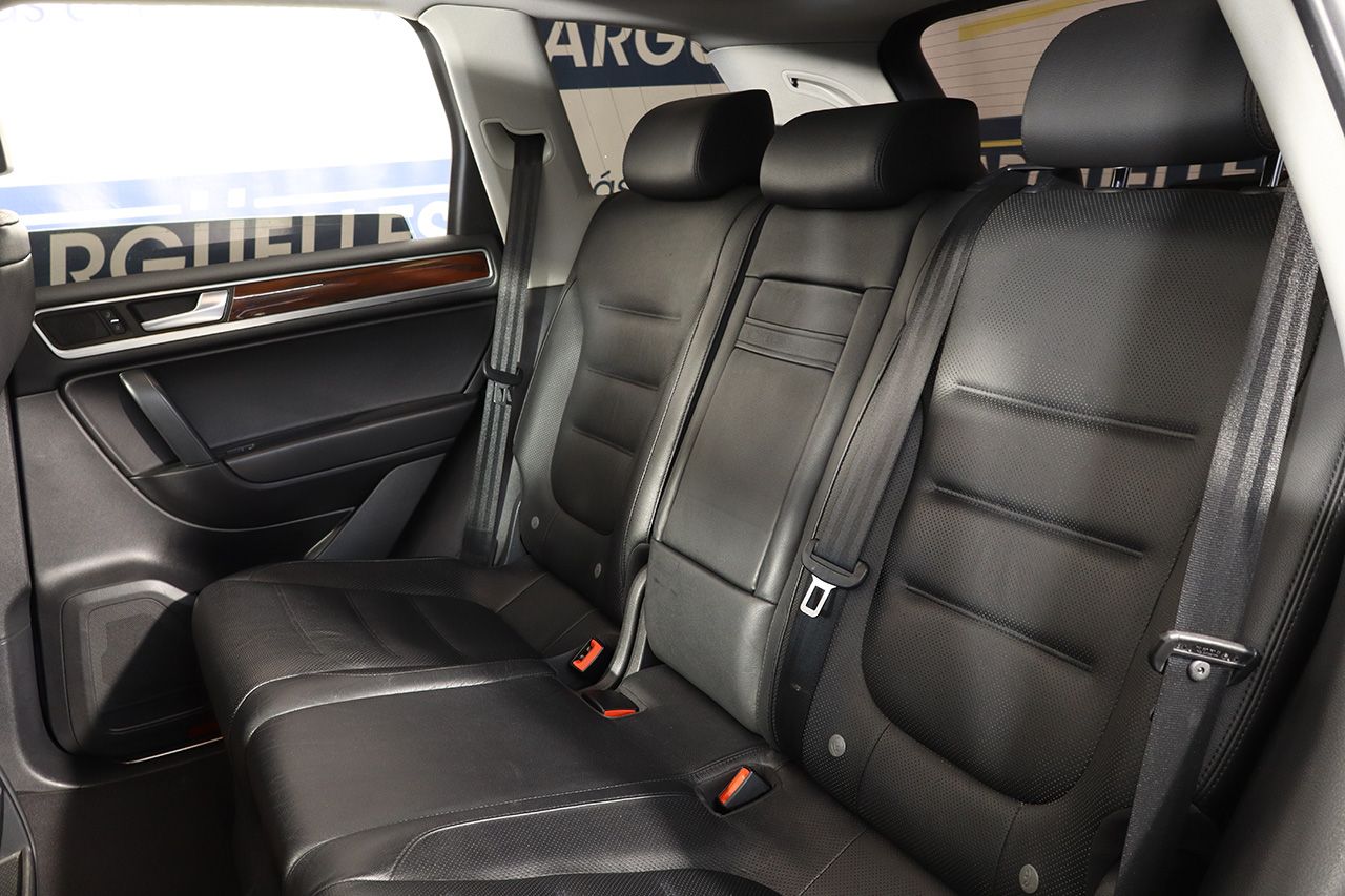Volkswagen Touareg 3.0 V6 TSI Hybrid 379cv Tiptronic
