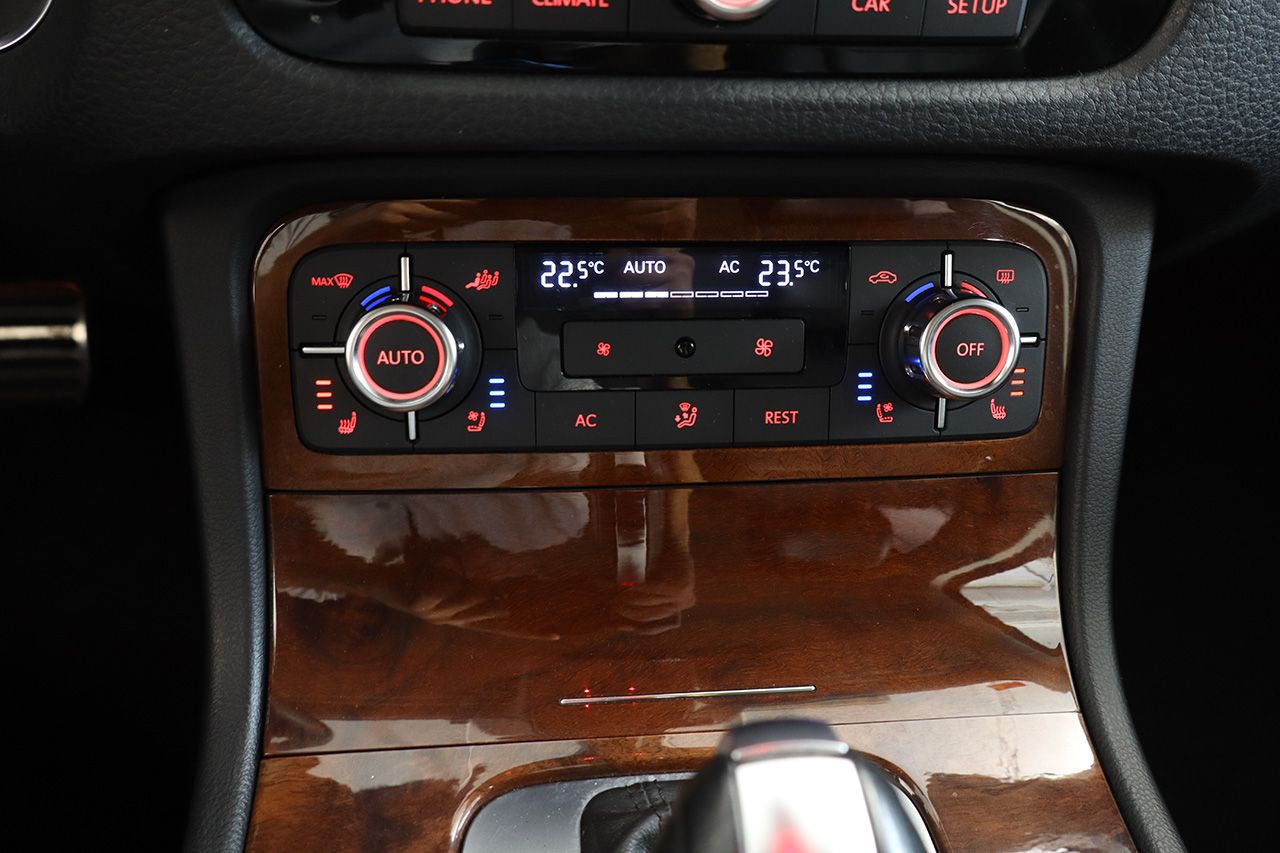 Volkswagen Touareg 3.0 V6 TSI Hybrid 379cv Tiptronic
