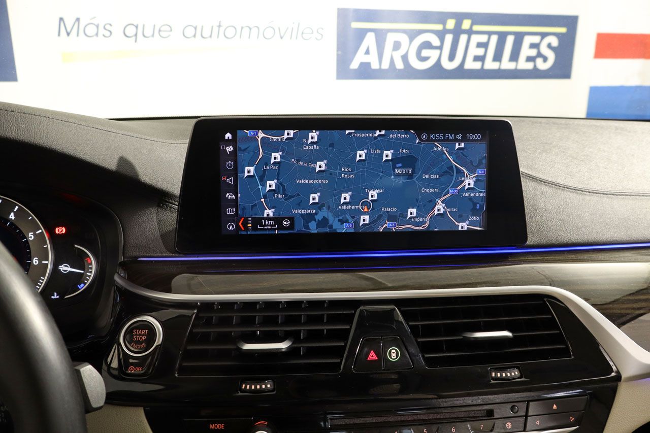 BMW 530 i Touring Luxury 252cv