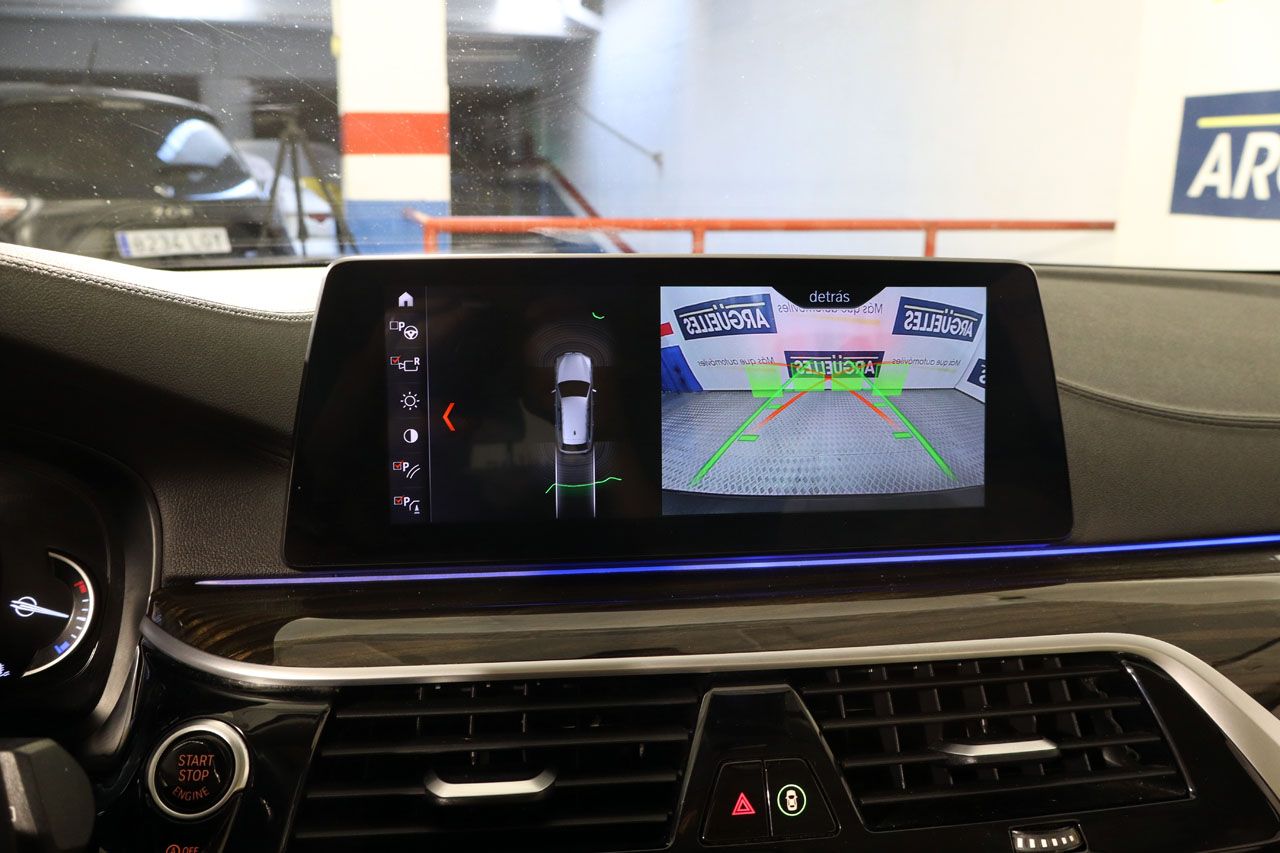 BMW 530 i Touring Luxury 252cv