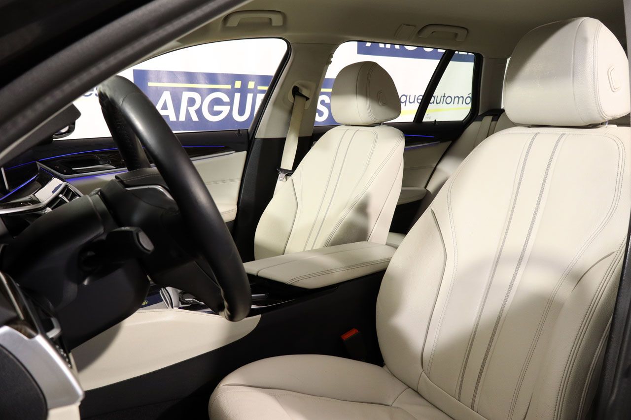 BMW 530 i Touring Luxury 252cv