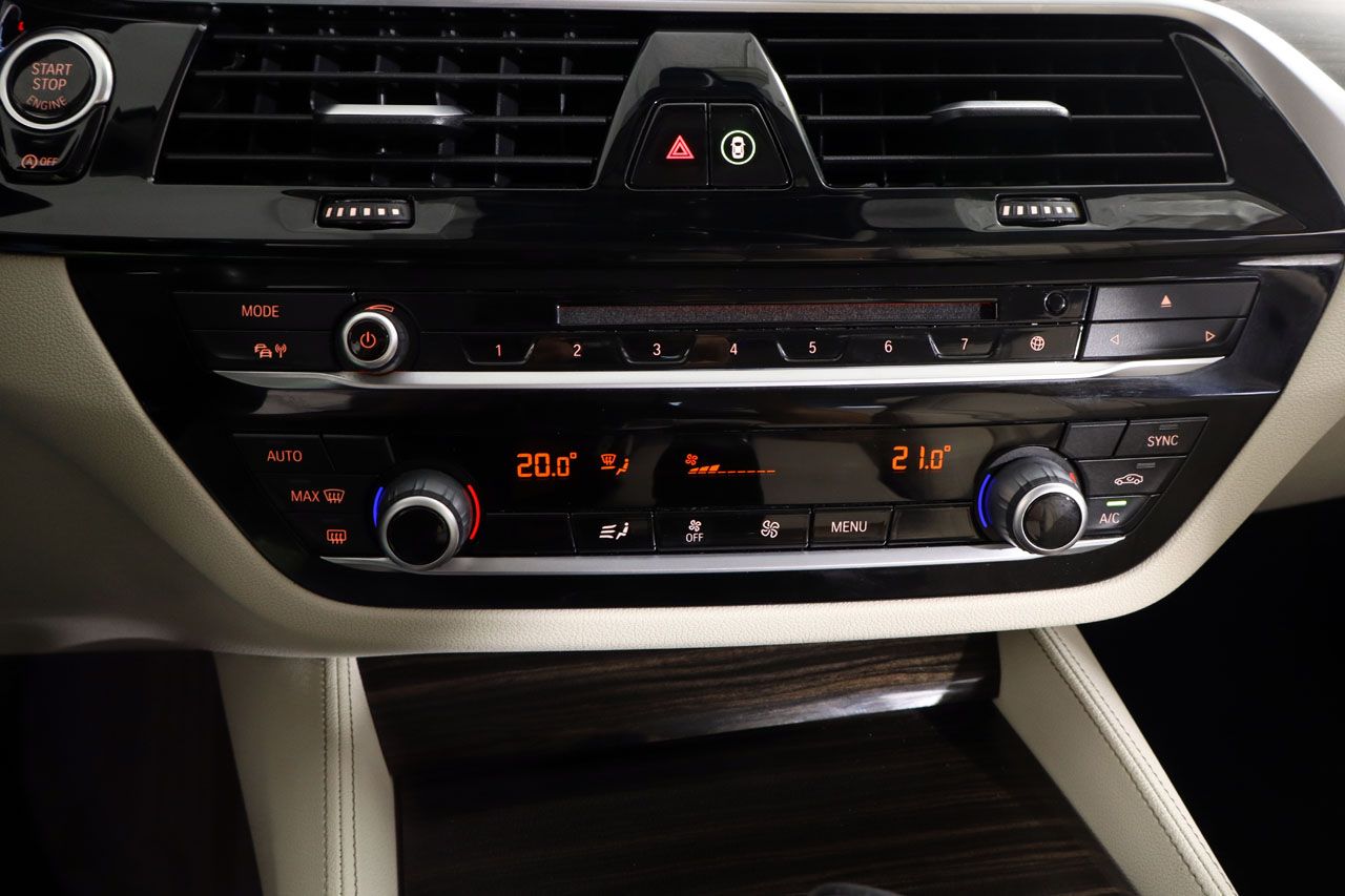BMW 530 i Touring Luxury 252cv