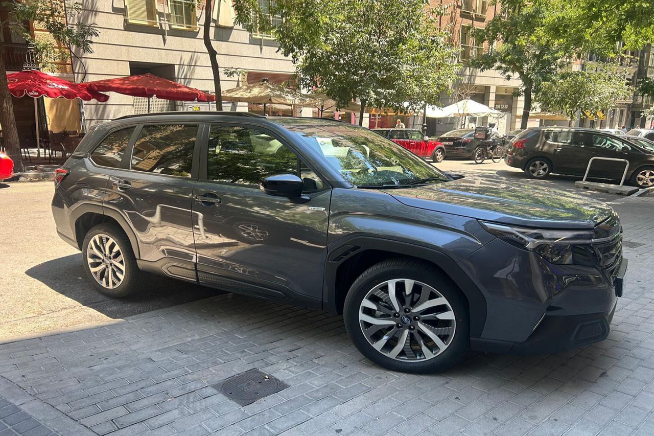 Subaru Forester 2.0i Hybrid Touring 152cv