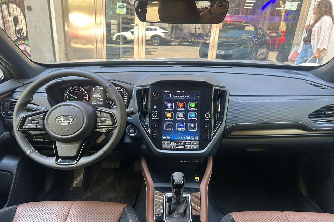 Subaru Forester 2.0i Hybrid Touring 152cv